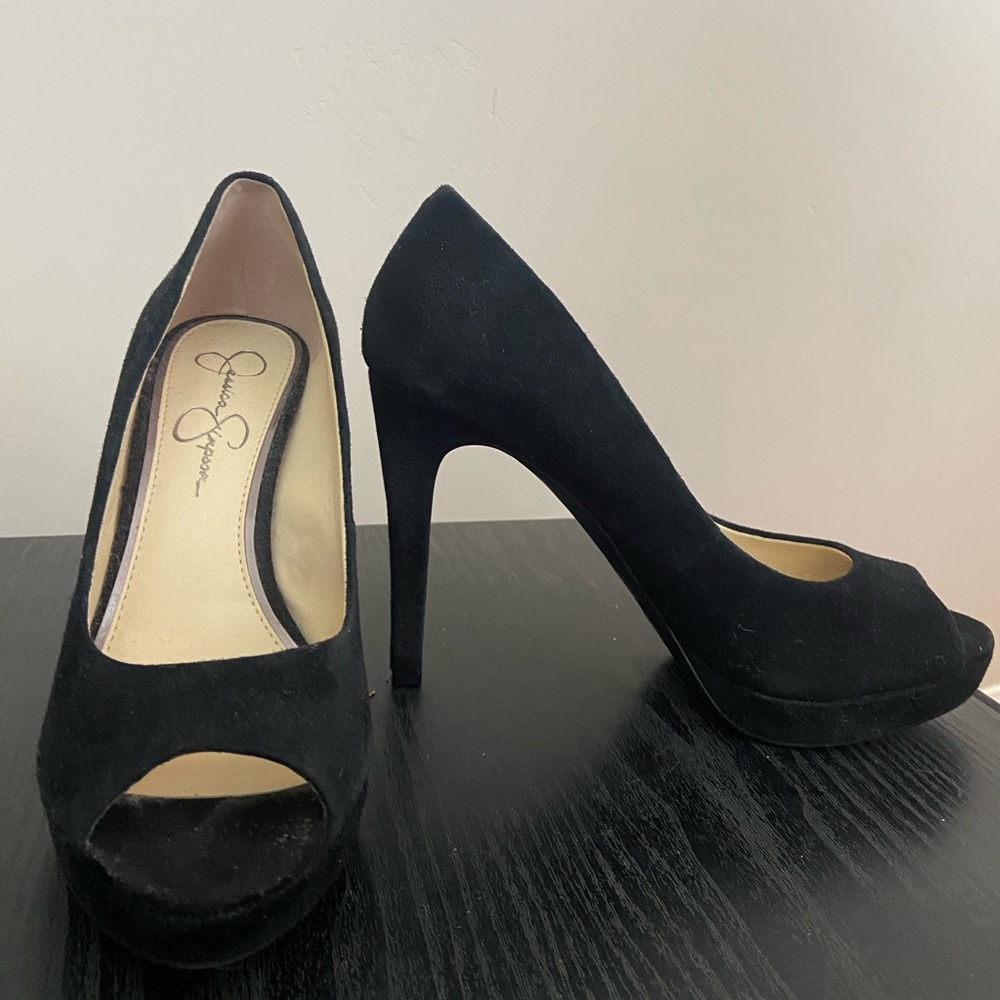 NEW Open toe black suede Jessica Simpson pumps